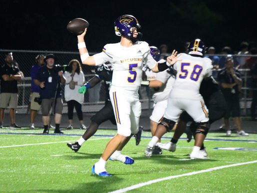 Blue Springs aerial attack too much for Jaguars