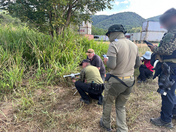 Chris Hawthorne Running Through Details of Vulkan with NCT Pro Challenge Participants in Thailand