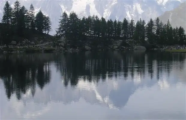 lago-del-retour-di-montvalezan.webp
