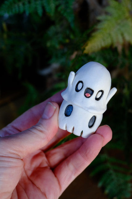 Thumbnail: Super scary Ghost on Skull