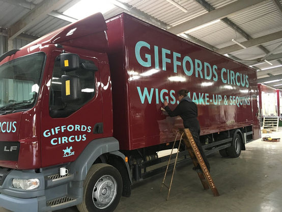Traditional signwriting, lining and decorative work for heritage project