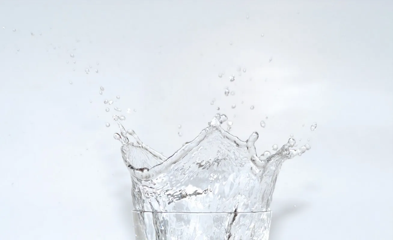boire_3_litres_eau_astuce_beauté_santé.webp