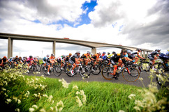 womens-cycling-tour-photographer.jpeg