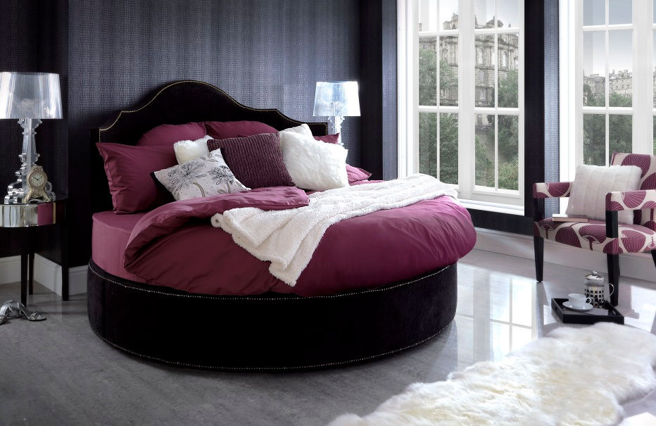 Gothic 8FT Round Bed With Headboard 244cm