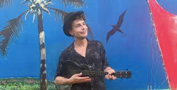 Austin Martin Uke