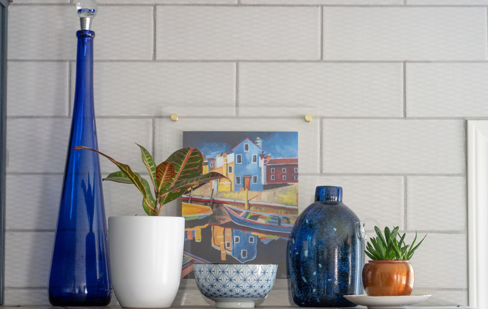 tile and wood shelf detail.jpg