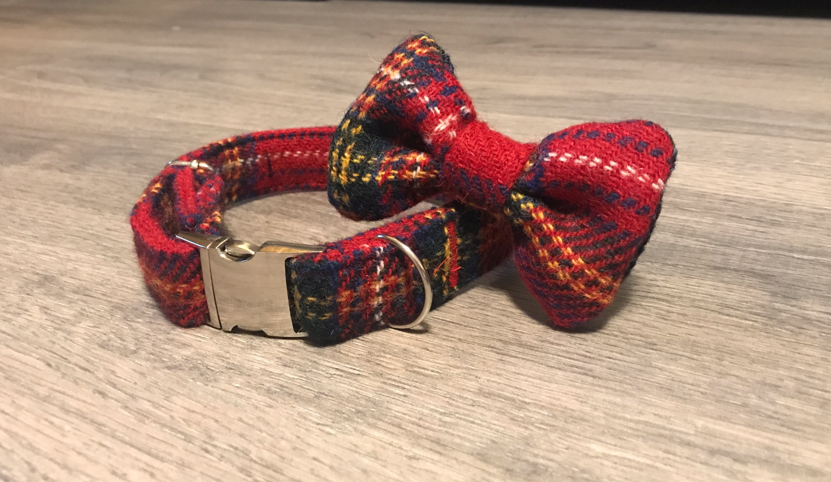 Tweed dog collar with bow clearance