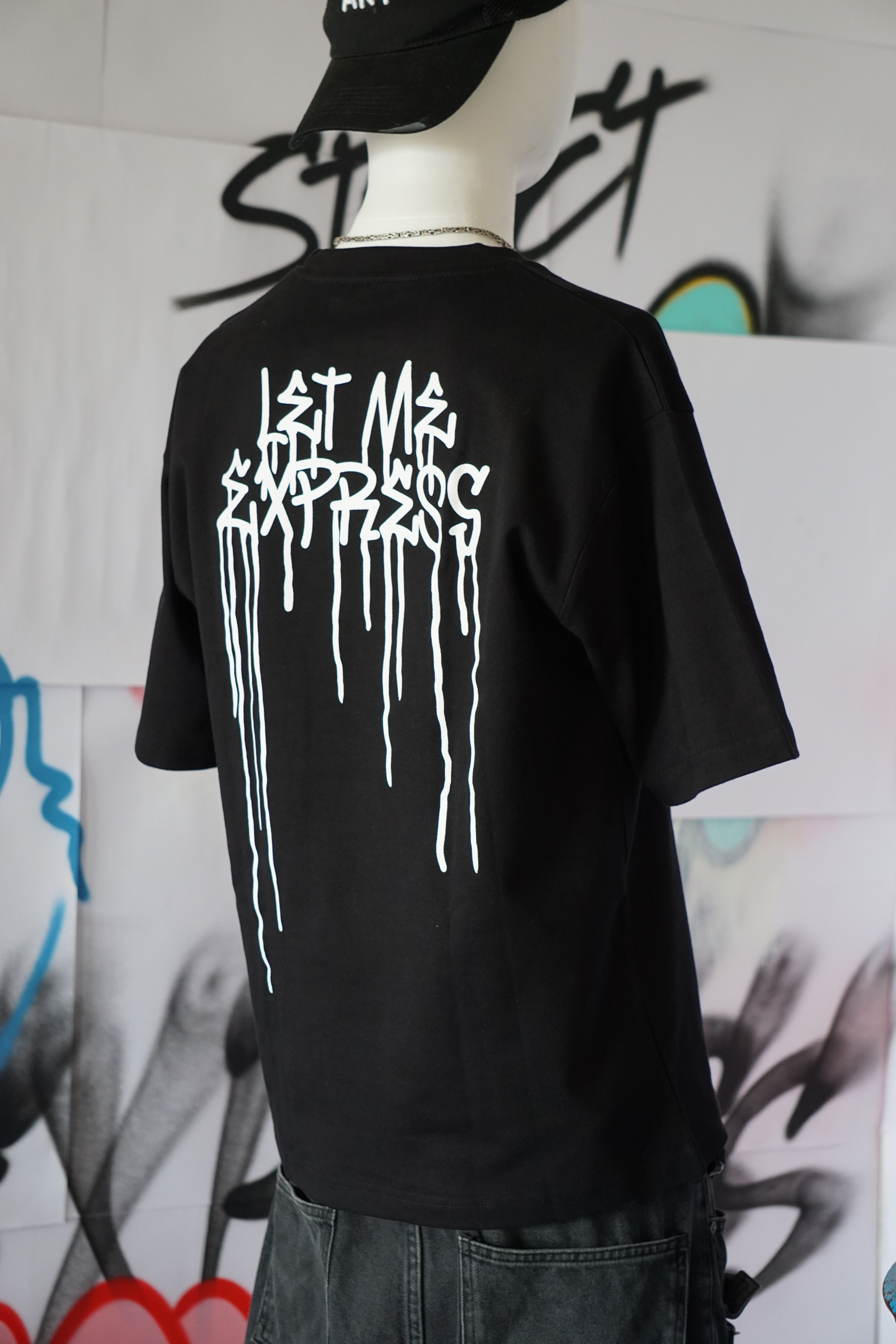 LET ME EXPRESS Drop shoulder T-shirt BLACK