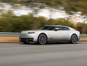 品牌史上最大的豪賭,Jaguar Type 01 正式登場