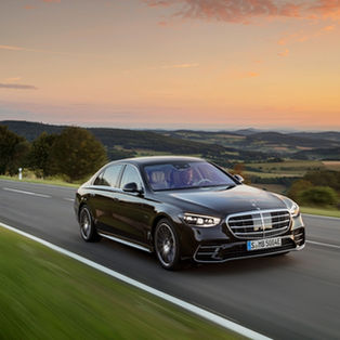 Mercedes-Benz三月祭出全車系購車禮遇多款車型高額零利率、 S-Class 140 週年超優惠租賃專案限時推出