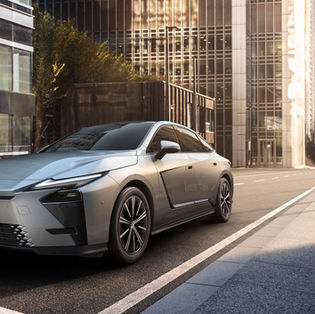 作為轎車主力商品,Lexus 第八代大改款 ES 於日本正式發表