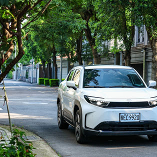 補齊市場空缺的純電遊俠,Toyota Urban Cruiser