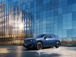 導入 40 M Sport與 50 xDrive M Sport兩款車型,BMW iX3 280萬元與325萬元預售起跑!