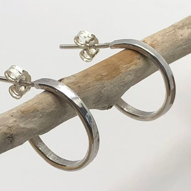 Thumbnail: Small Hoop Earrings - 925 Sterling Silver
