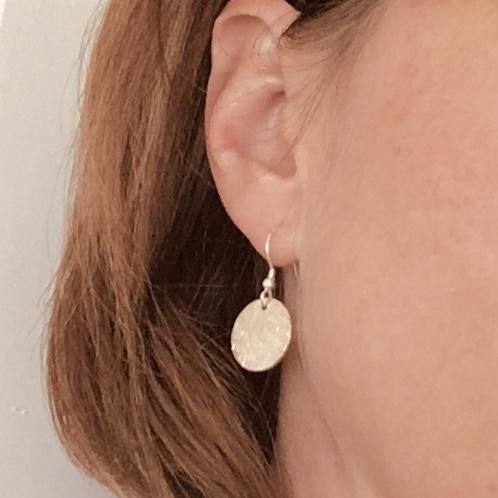 Thumbnail: Large Round Disc Earrings - Cross Hatch Texture - 925 Sterling Silver