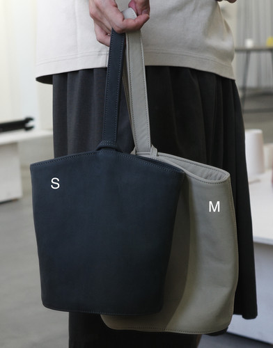 baket leather light gray | KENTO HASHIGUCHI公式HP