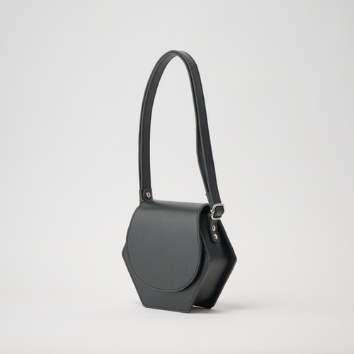 leather shoulder hexa black | KENTO HASHIGUCHI公式HP