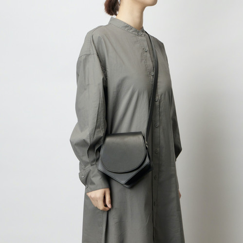 leather shoulder penta black | kentohashiguchi