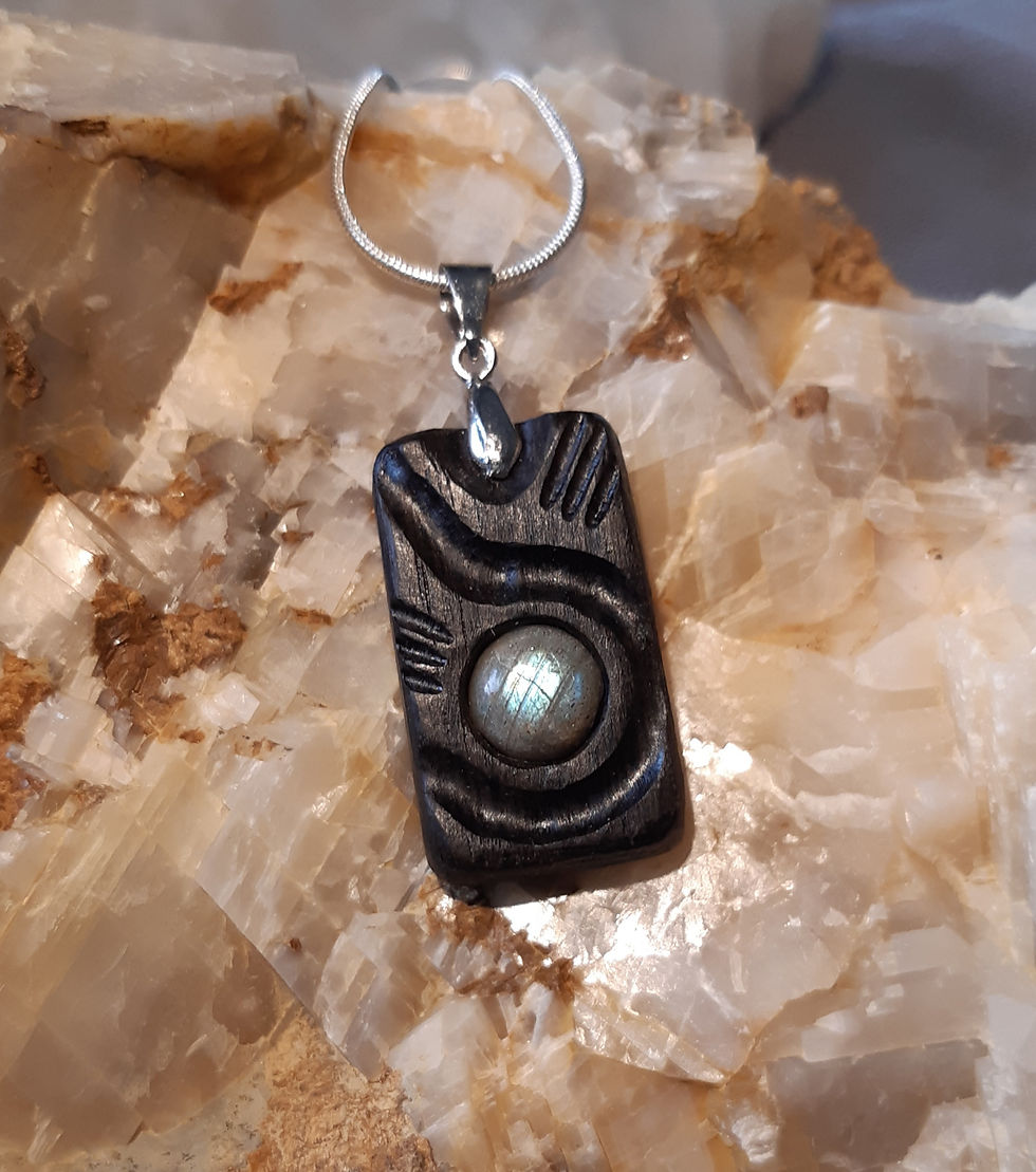 Miniaturbild: Mooreiche Labradorit Cabochon