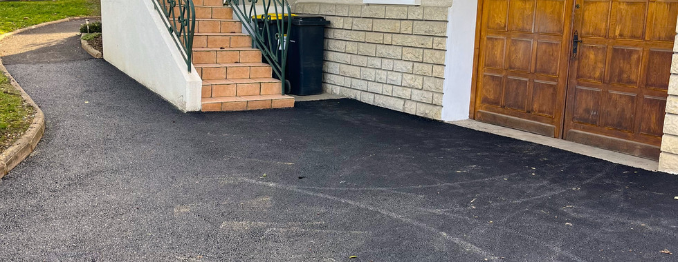 Enrobé autour d'un escalier