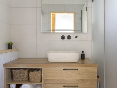 איתור נזילות בבית מעץ