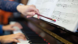 offline piano lesson.jpg