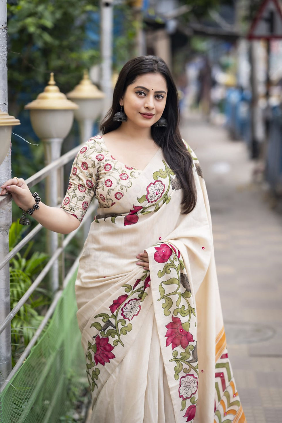 Thumbnail: Kalamkari linen saree