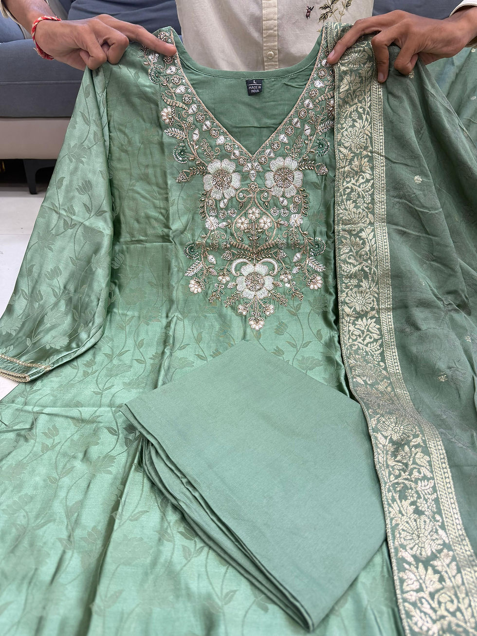 Thumbnail: Premium Malay Glass Tissue Suit Set