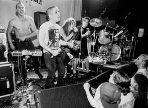 Yeastie Girlz and Consolidated, Rock for Choice, 1993. Left to Right: (Consolidated dude), Cammie, Wendy O, Kate. Photo © Richard Koci Hernandez