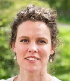 Vrouwenkoor PieterNel. Dirigent Annemiek van der Ven