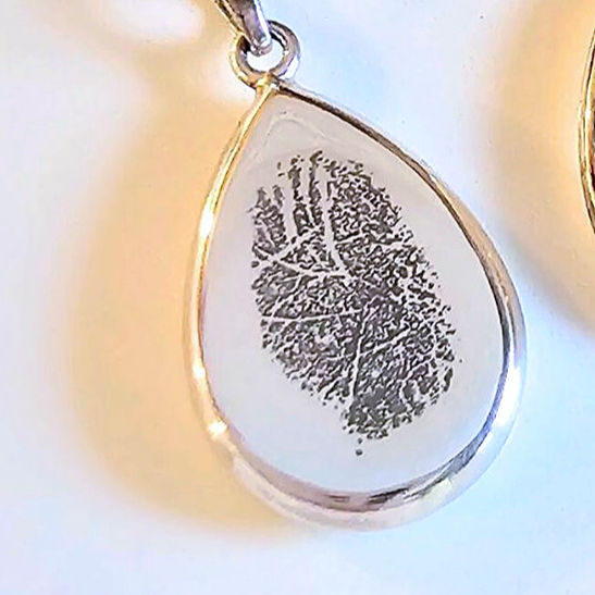 Thumbnail: Teardrop Beaded Halo Pendant 12x10mm