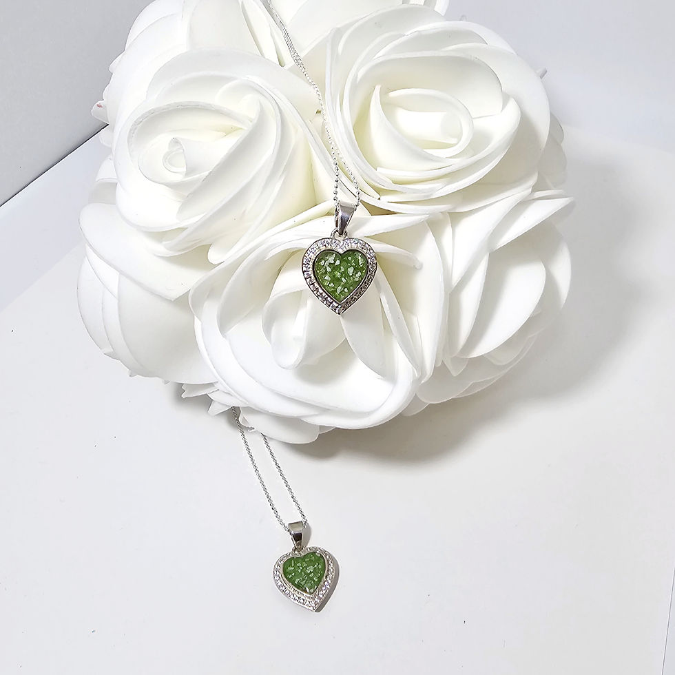 Thumbnail: Heart Halo Pendant 10mm