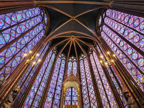 Divine Epiphany at Sainte-Chapelle in Paris: An Invitation to Enter and Live the Story