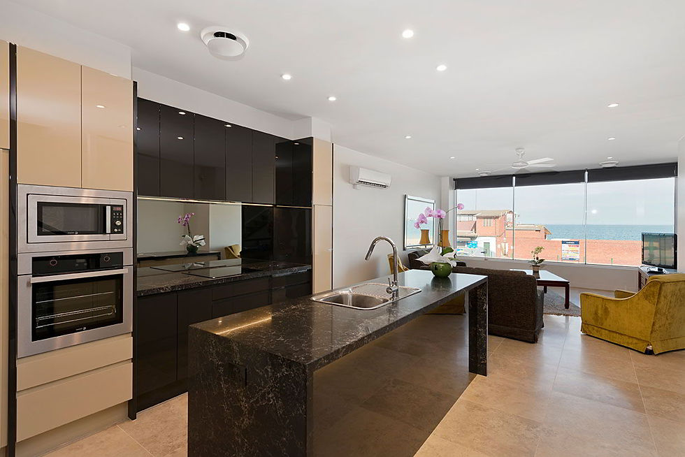 Миниатюра: Кухонная столешница из кварца Caesarstone 5100 Vanilla Noir