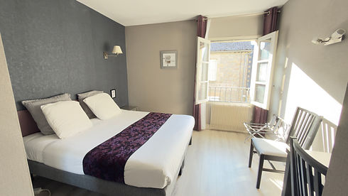 chambre double confort les voyageurs à Tarnac, Corrèze en Limousin 1.JPG.jpg