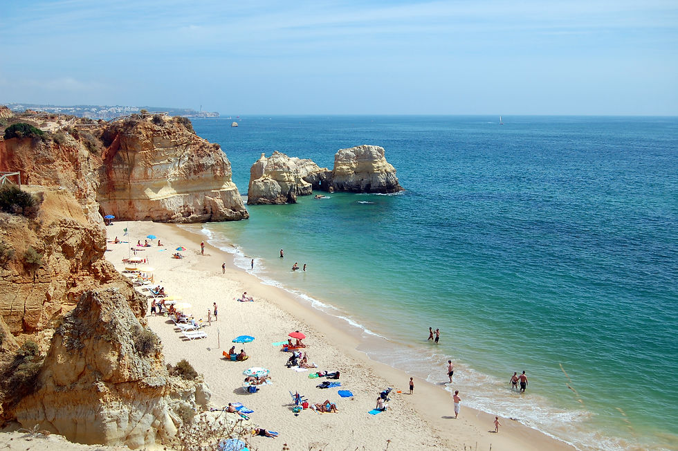 Praia_da_Rocha,_Portimão_2.jpg
