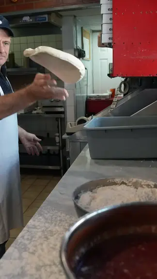 How a Pizzeria Owner With a Million Fans on Instagram Spends His Sundays