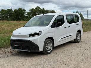Wheelchair-Accessible Conversion for Toyota Proace City Verso Electric