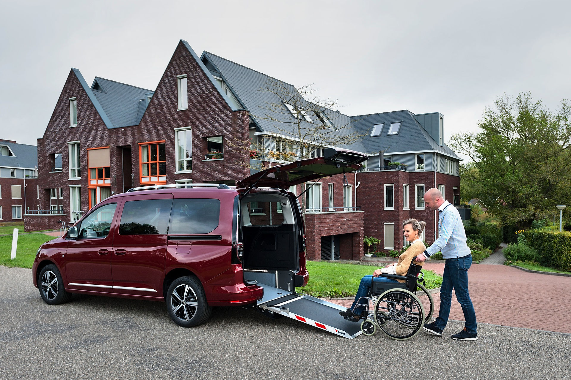 Volkswagen Caddy 5 Maxi mobility conversion