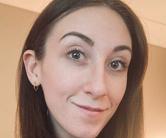 Linzi Garcia Headshot.jpg