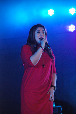 faith cuneta 3.JPG