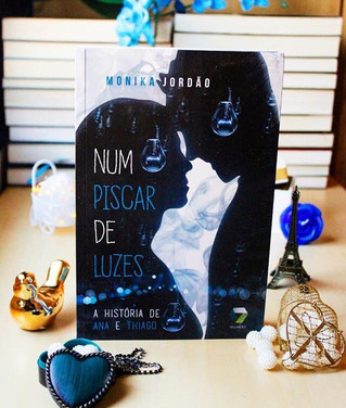Resenha do livro "Num piscar de luzes" por @Doidadoslivros