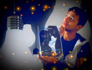 Resenha do Livro "Num piscar de luzes" por @ogarotonalivraria