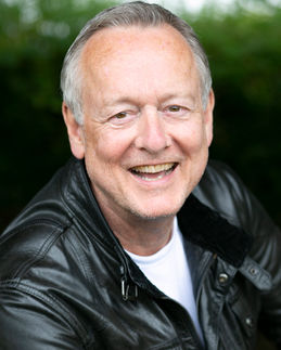 Portrait of Ian Dickinson © Larissa Pinkham / Cornwall - UK / 2021