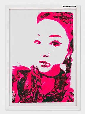 Rokku Gyaru, pintura acrílica sobre papel C à Grain, 59,4 × 42 cm, em rosa intenso, preto e branco, apresentada em moldura branca.