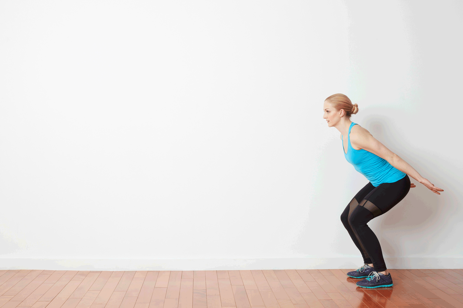 Đề tài xoay quanh việc lựa chọn cử tạ hay bodyweight có thể khiến bạn phân vân vì trong giới thể dục thể thao luôn có các huấn luyện viên thiên về một trong hai trường phái, và cũng có nhiều huấn luyện viên áp dụng cả hai. 