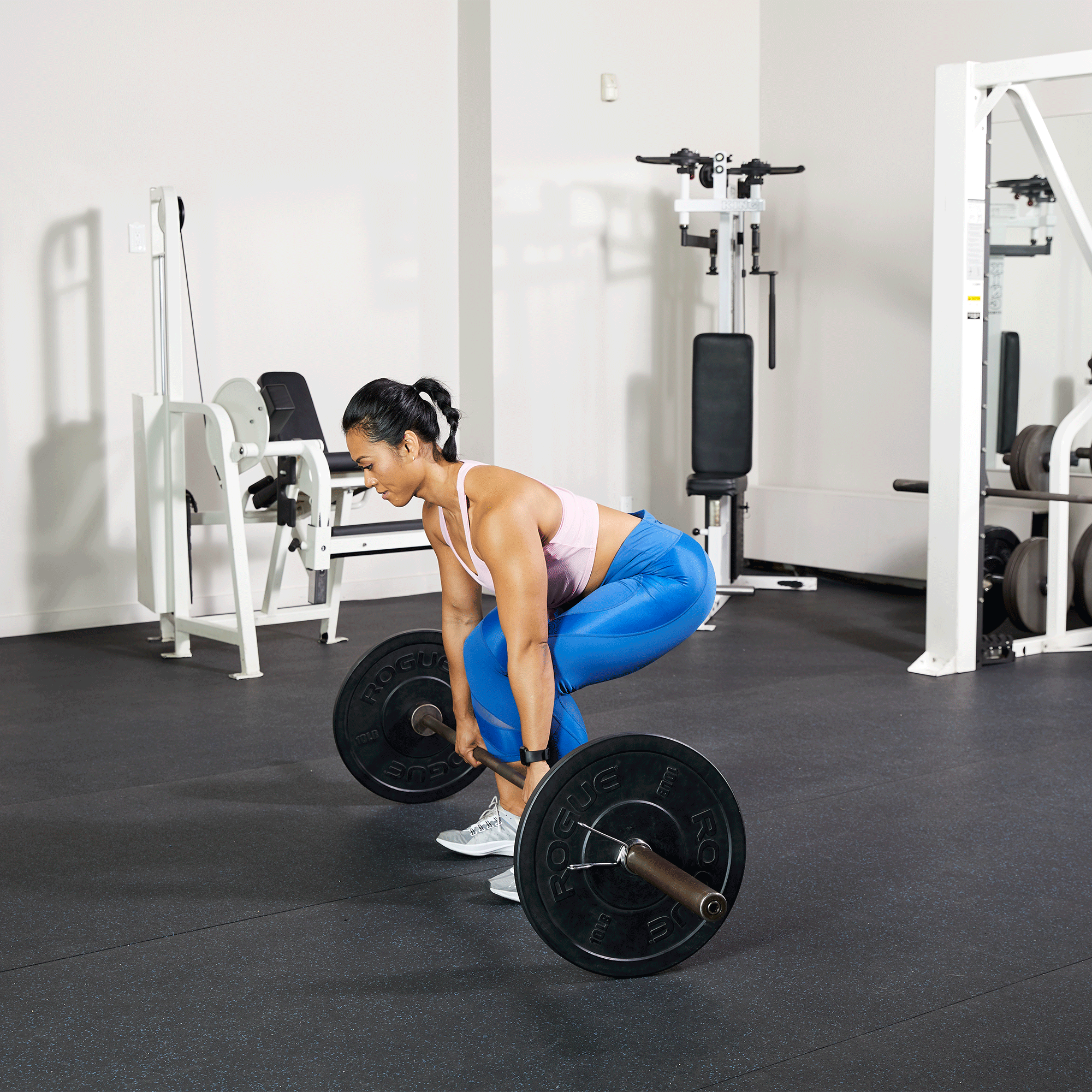 Đề tài xoay quanh việc lựa chọn cử tạ hay bodyweight có thể khiến bạn phân vân vì trong giới thể dục thể thao luôn có các huấn luyện viên thiên về một trong hai trường phái, và cũng có nhiều huấn luyện viên áp dụng cả hai. 