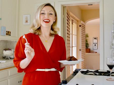 Reluctant Housewife: Valentines Day Molten Chocolate Lava Cake
