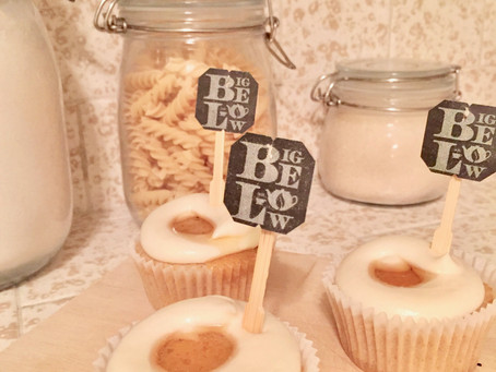 Reluctant Housewife: Earl Grey Cupcakes