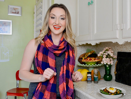 Reluctant Housewife: Sunny Side Up Spinach Salad